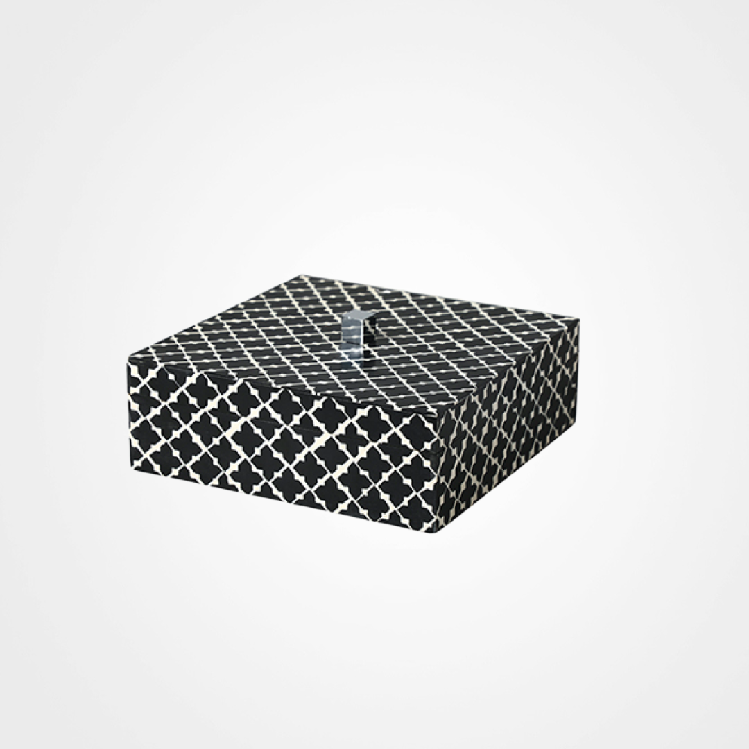 Black & White Box