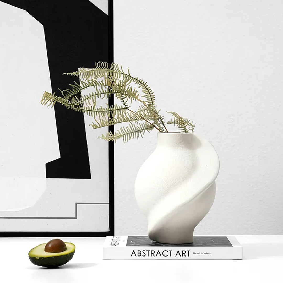 LA-22054B Resin Vase