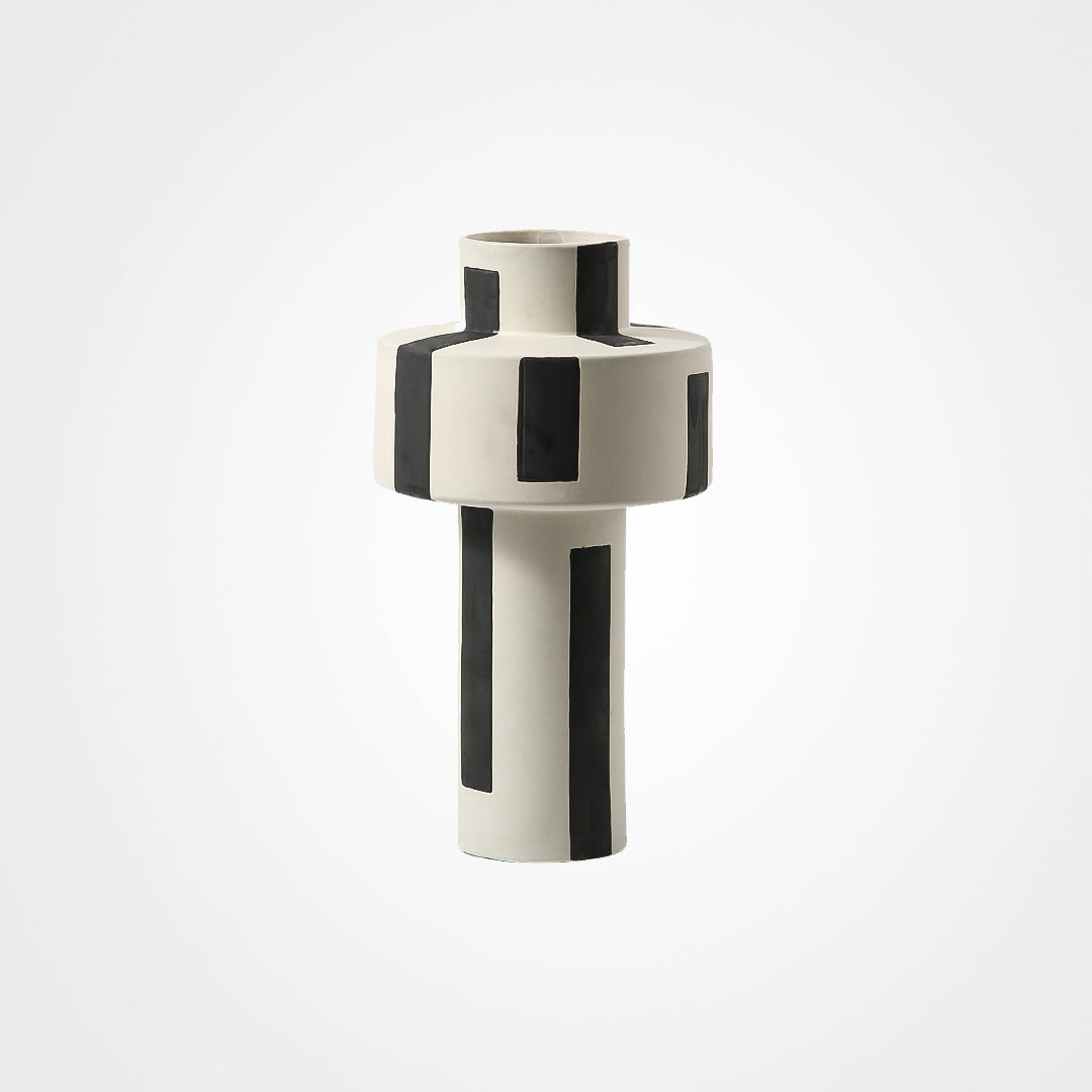 LA-22061 Vertical Bar Vase