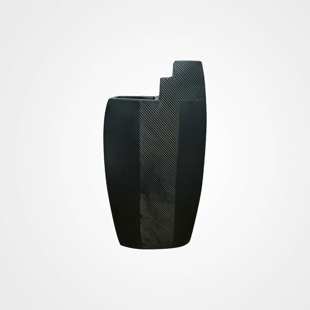 LA-22086 Black Vase