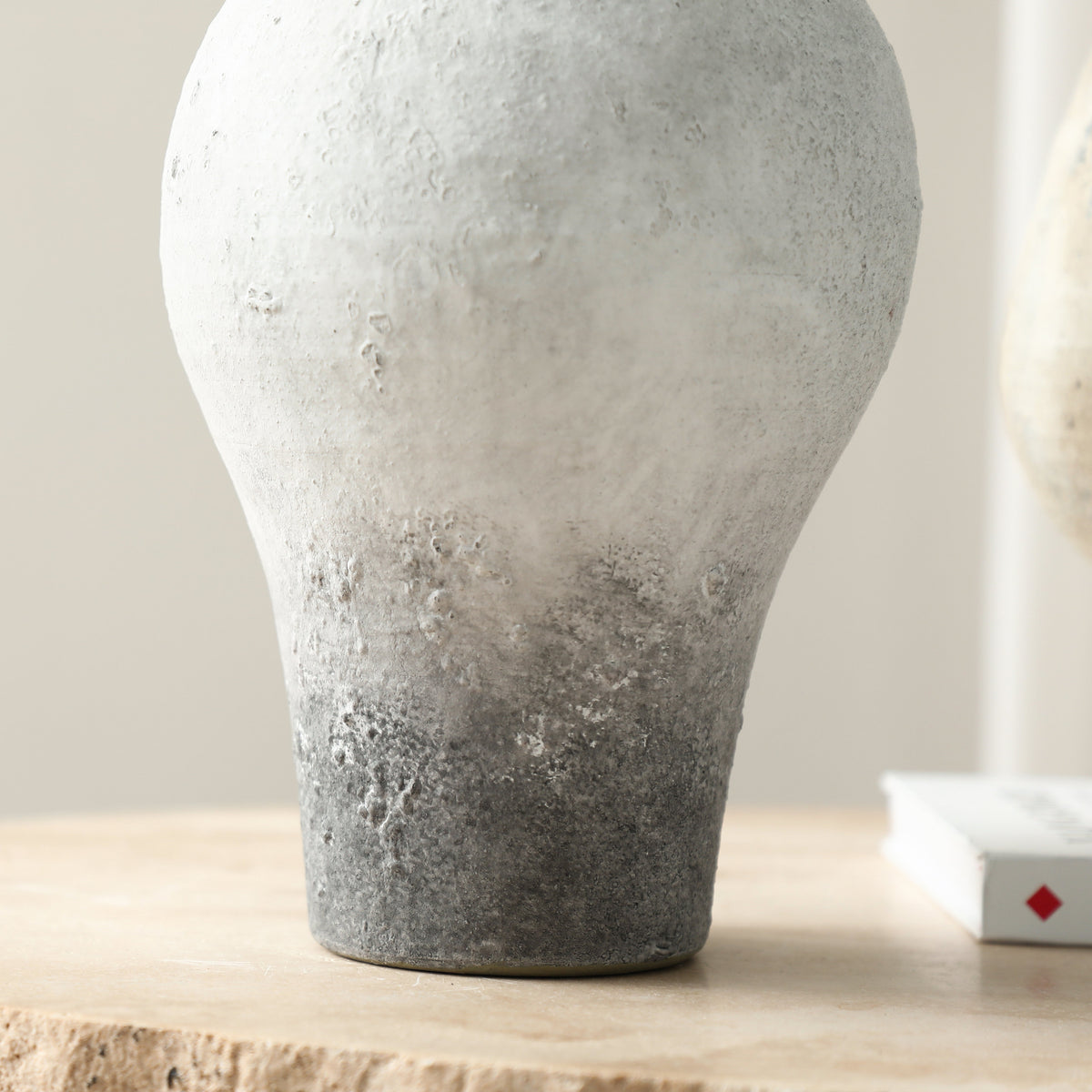 LA-D23118 Ceramic Vase