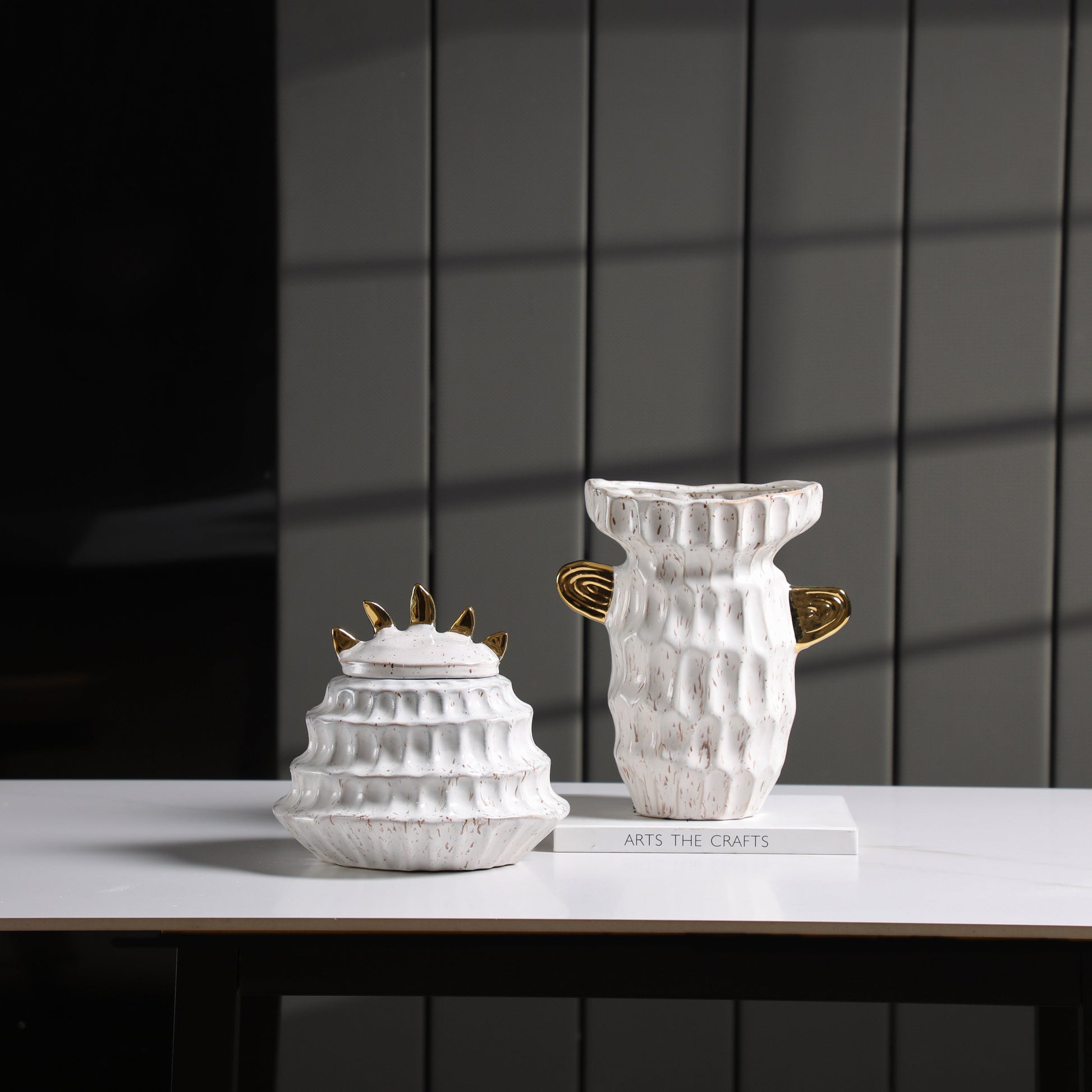 LA-D23094 Ceramic Pot